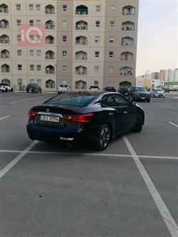 Nissan Maxima